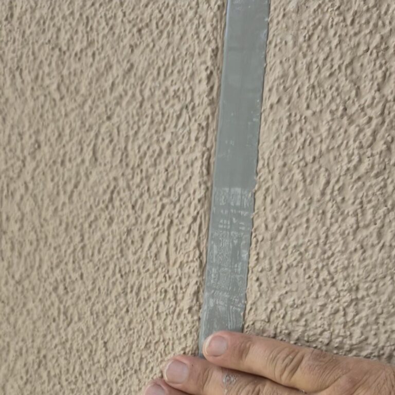 Sigillatura giunti con silicone 2